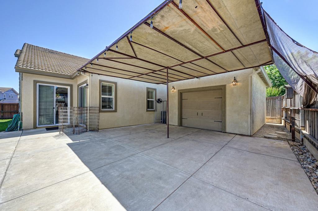 562 Stetson Dr, Oakdale, CA 95361