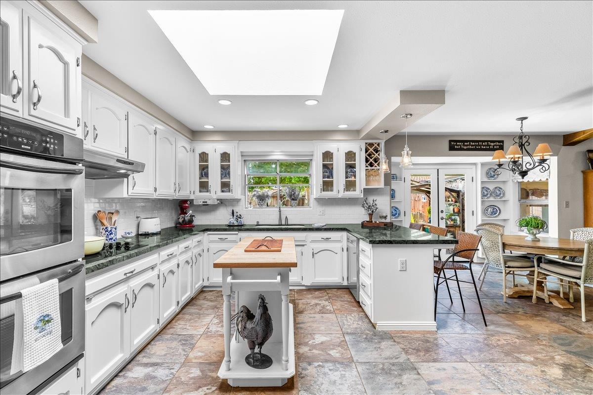 3212 Barry Ct, Ceres, CA 95307
