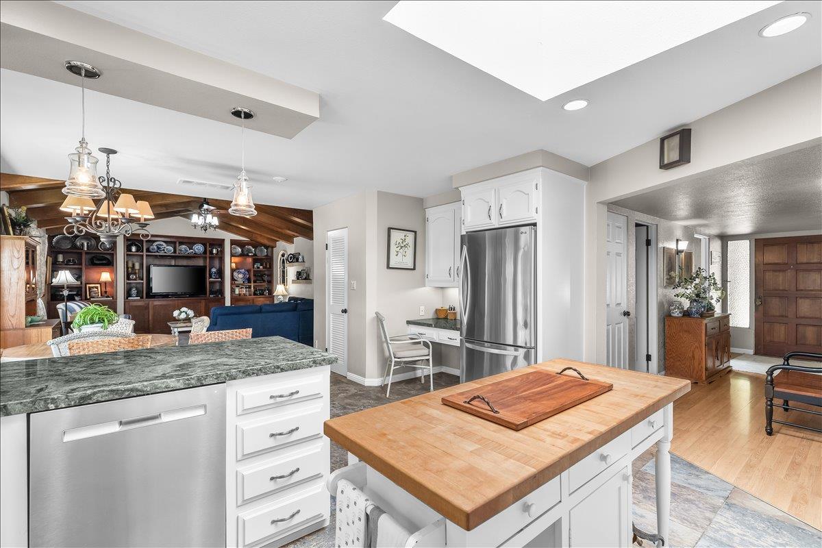 3212 Barry Ct, Ceres, CA 95307