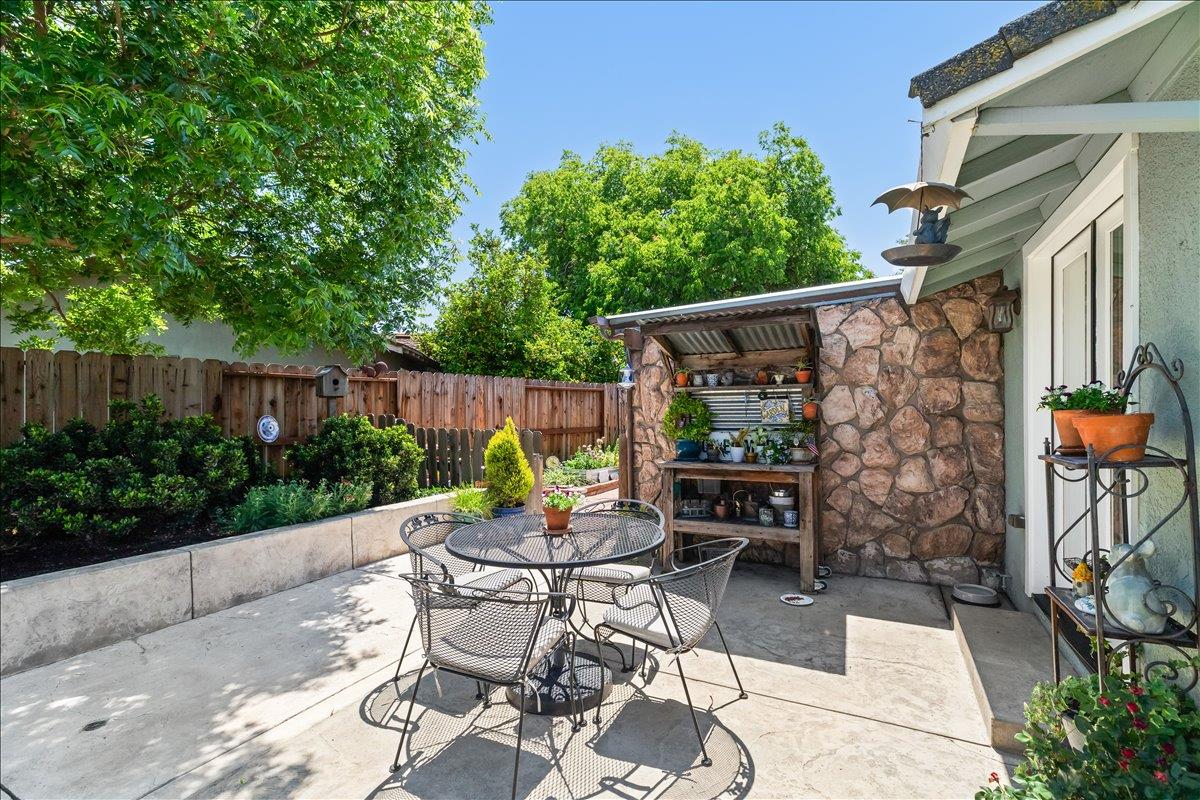 3212 Barry Ct, Ceres, CA 95307