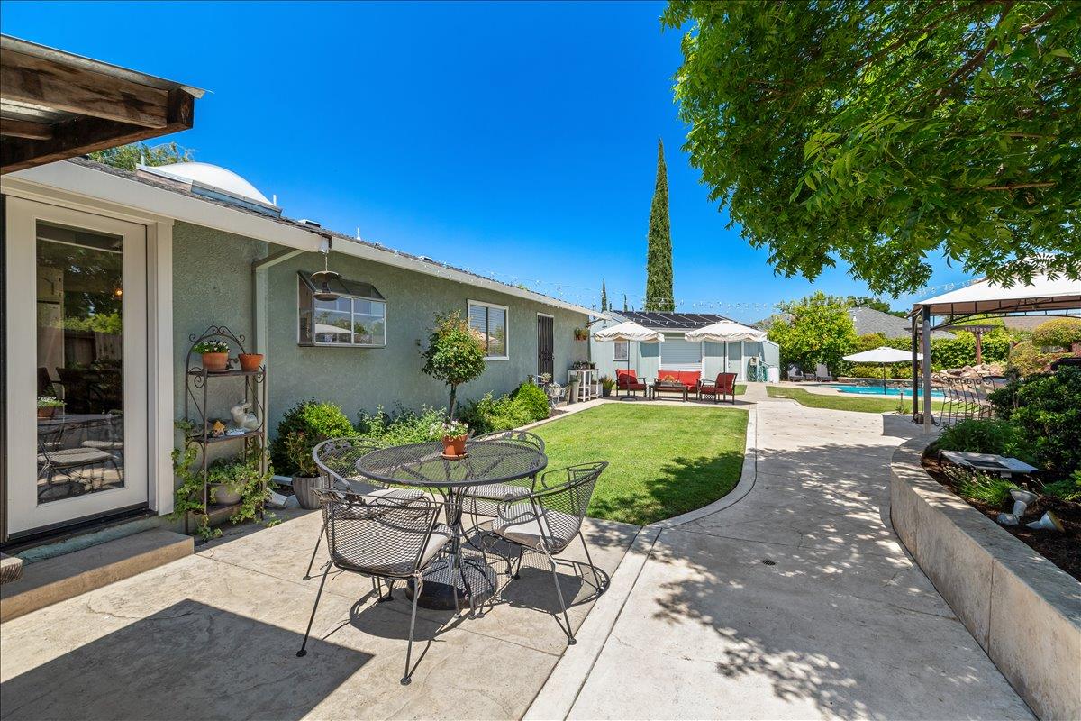 3212 Barry Ct, Ceres, CA 95307