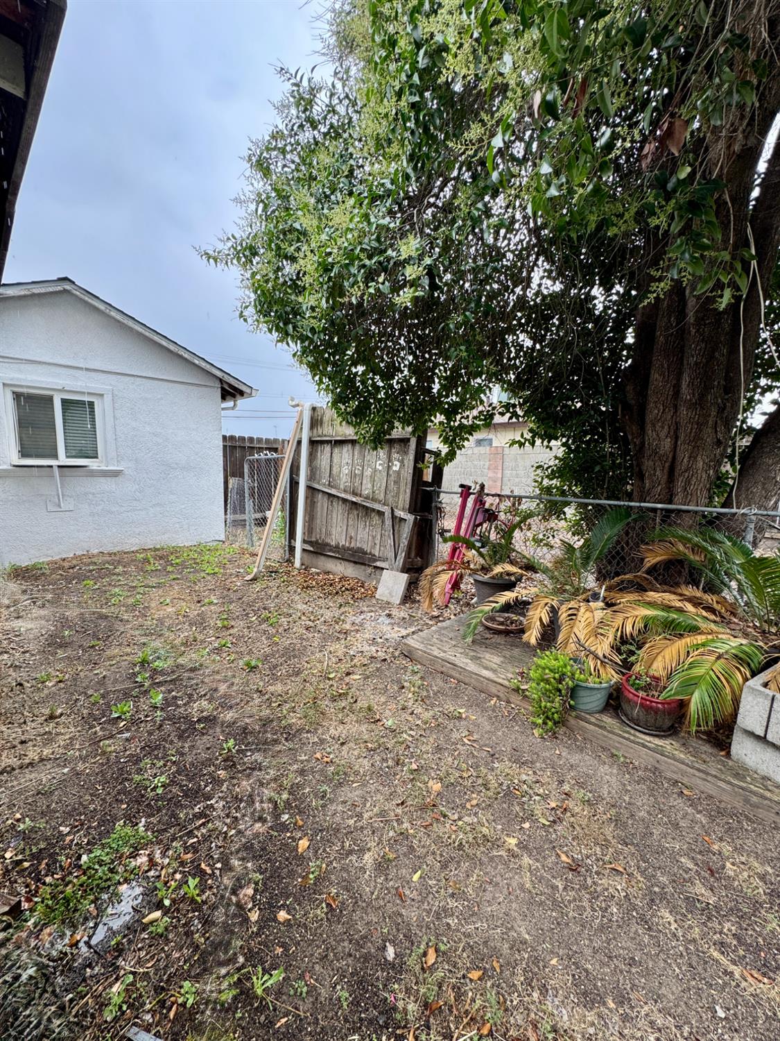 1535 Melrose Ave, Modesto, CA 95350