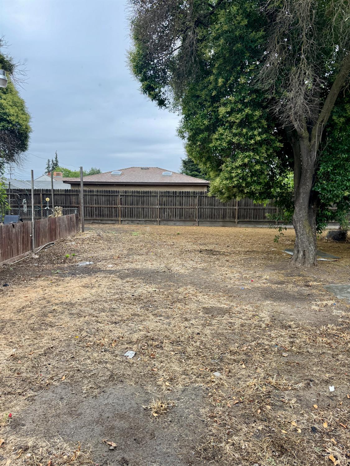 1535 Melrose Ave, Modesto, CA 95350