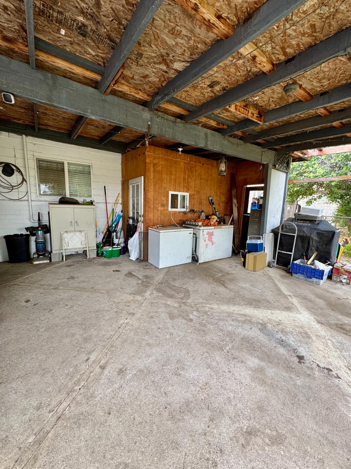 1535 Melrose Ave, Modesto, CA 95350