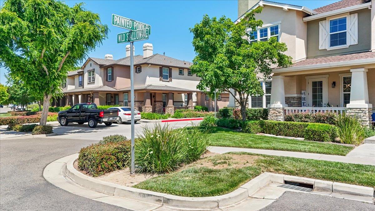 561 Wild Stallion Dr #151, Oakdale, CA 95361