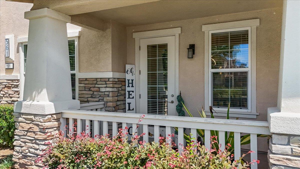 561 Wild Stallion Dr #151, Oakdale, CA 95361