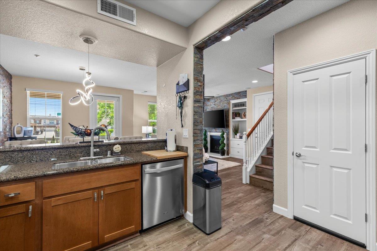 561 Wild Stallion Dr #151, Oakdale, CA 95361
