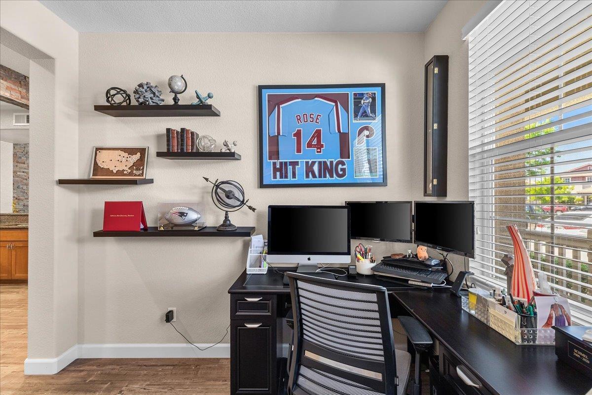 561 Wild Stallion Dr #151, Oakdale, CA 95361