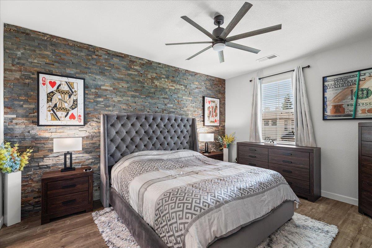 561 Wild Stallion Dr #151, Oakdale, CA 95361