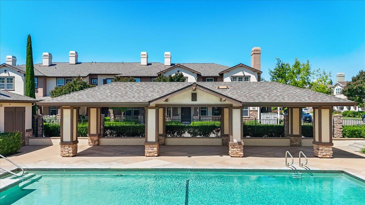 561 Wild Stallion Dr #151, Oakdale, CA 95361
