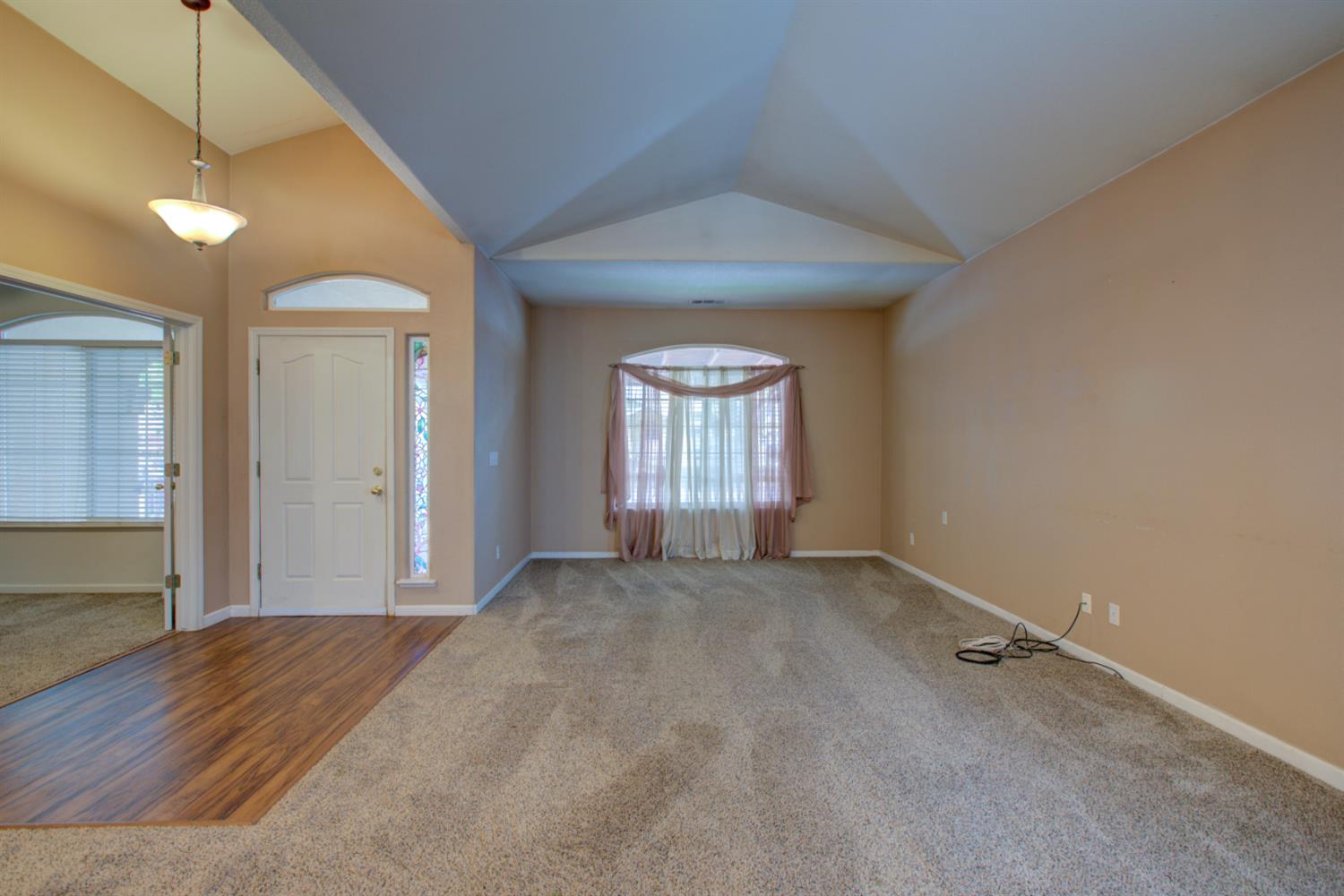 1709 Humboldt Ct, Los Banos, CA 93635