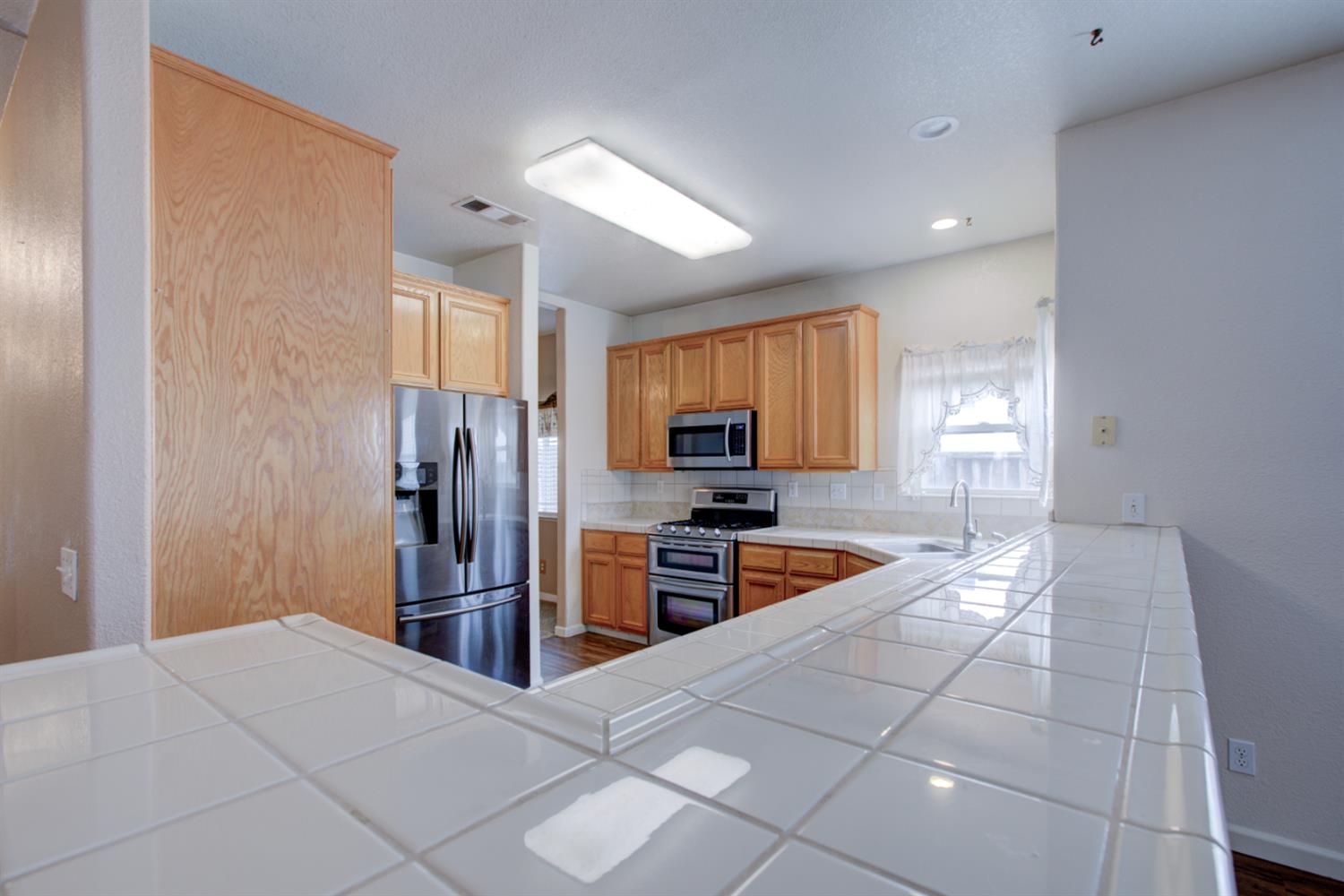 1709 Humboldt Ct, Los Banos, CA 93635