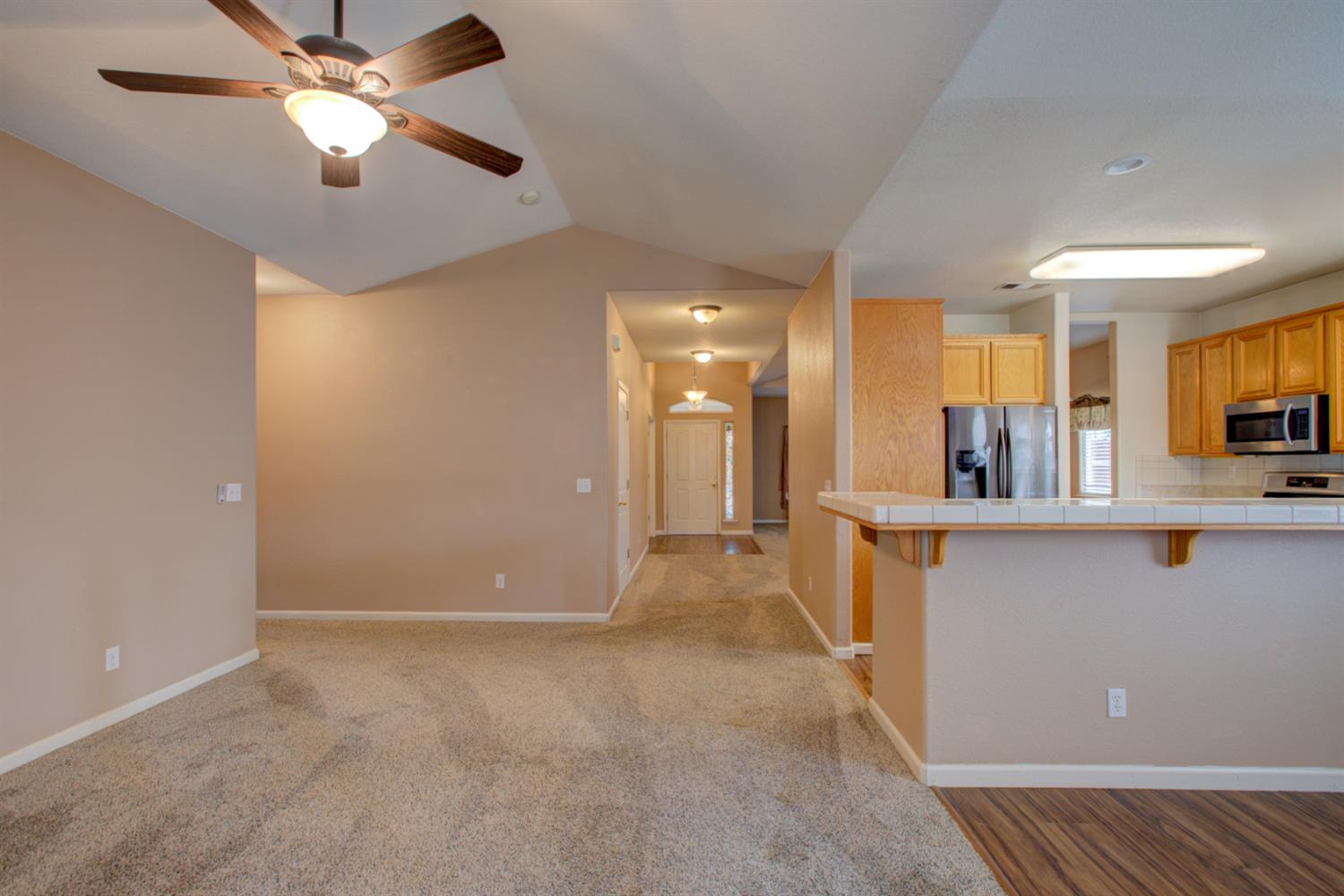 1709 Humboldt Ct, Los Banos, CA 93635