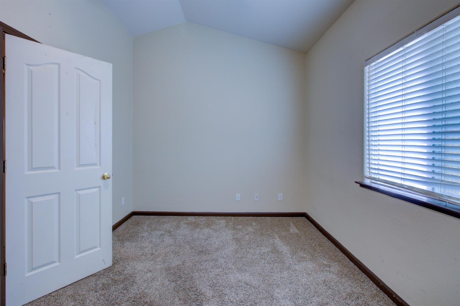1709 Humboldt Ct, Los Banos, CA 93635