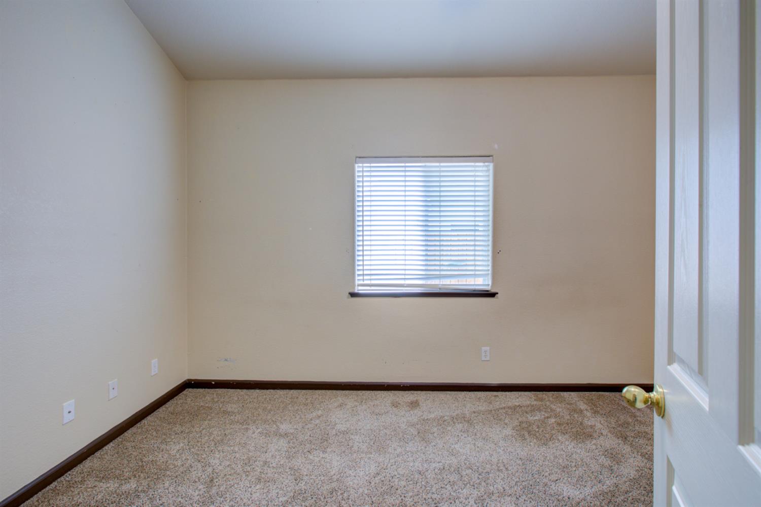 1709 Humboldt Ct, Los Banos, CA 93635