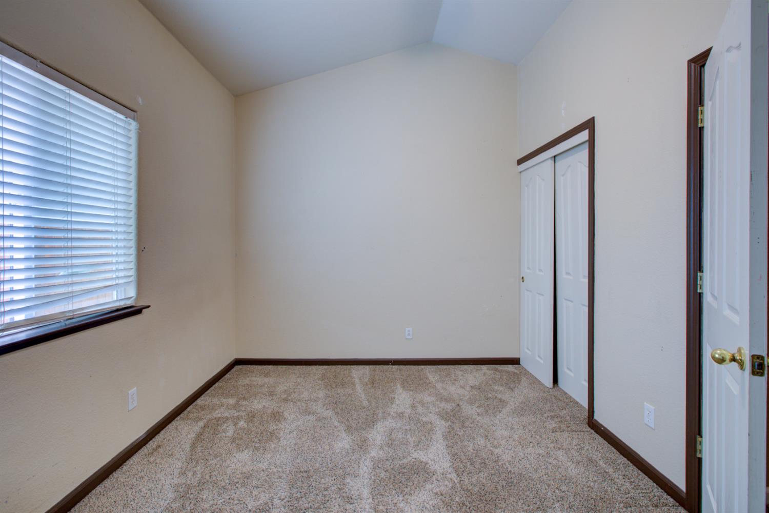 1709 Humboldt Ct, Los Banos, CA 93635