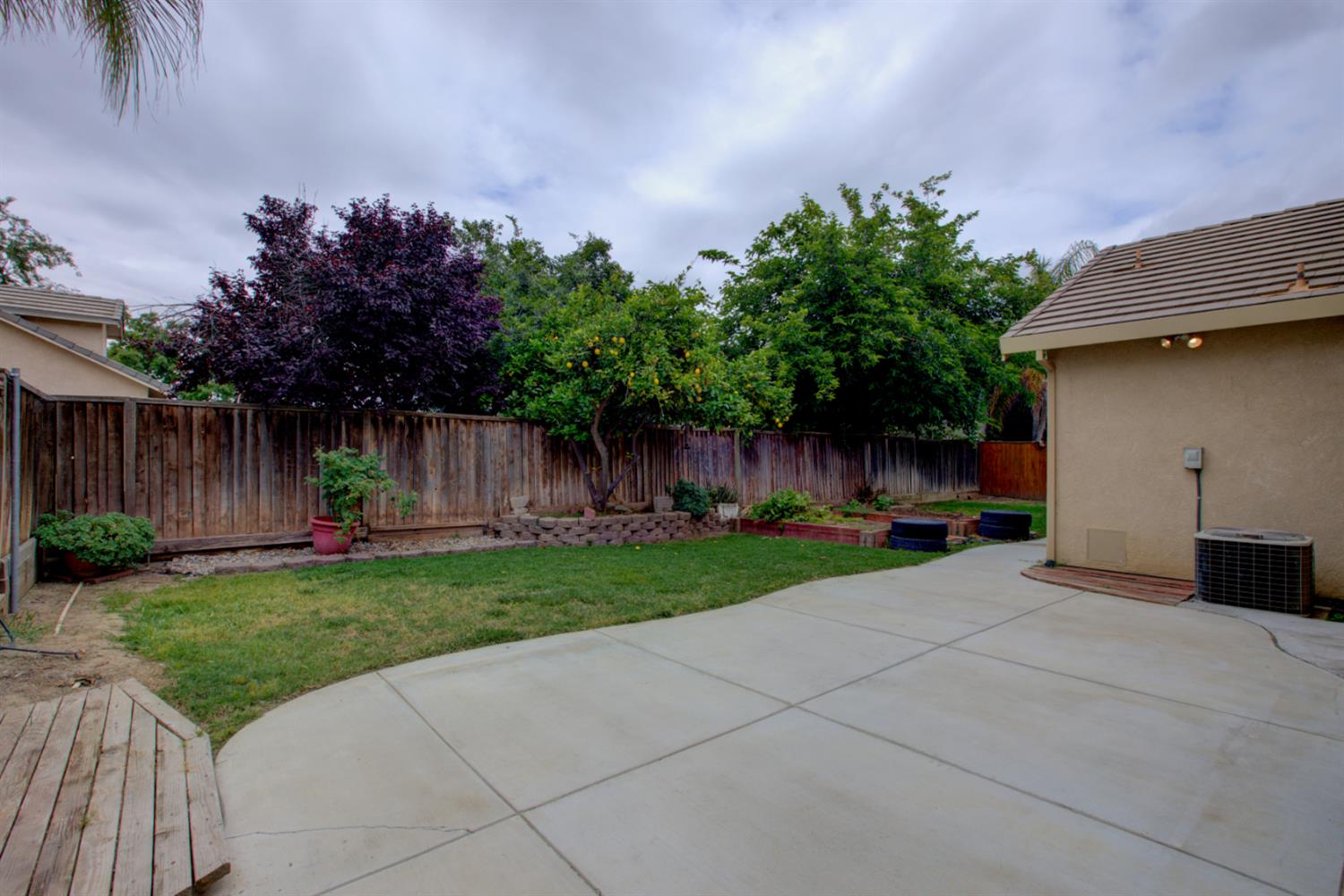1709 Humboldt Ct, Los Banos, CA 93635