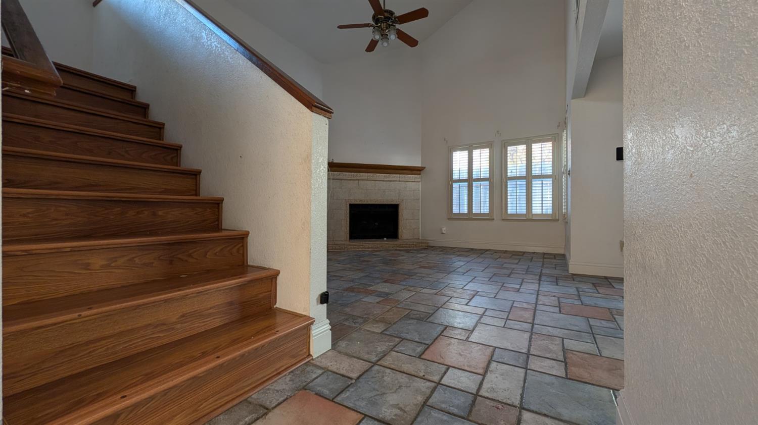 3133 Andre Ln, Turlock, CA 95382