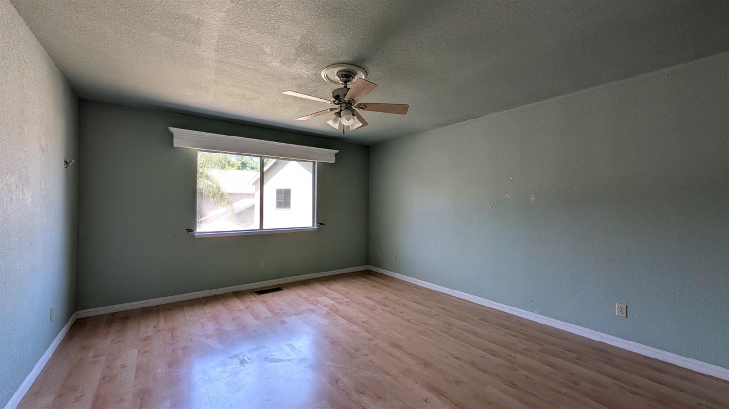 3133 Andre Ln, Turlock, CA 95382