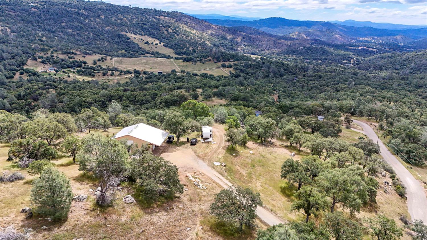 5616 Gold Creek Ln, Mariposa, CA 95338