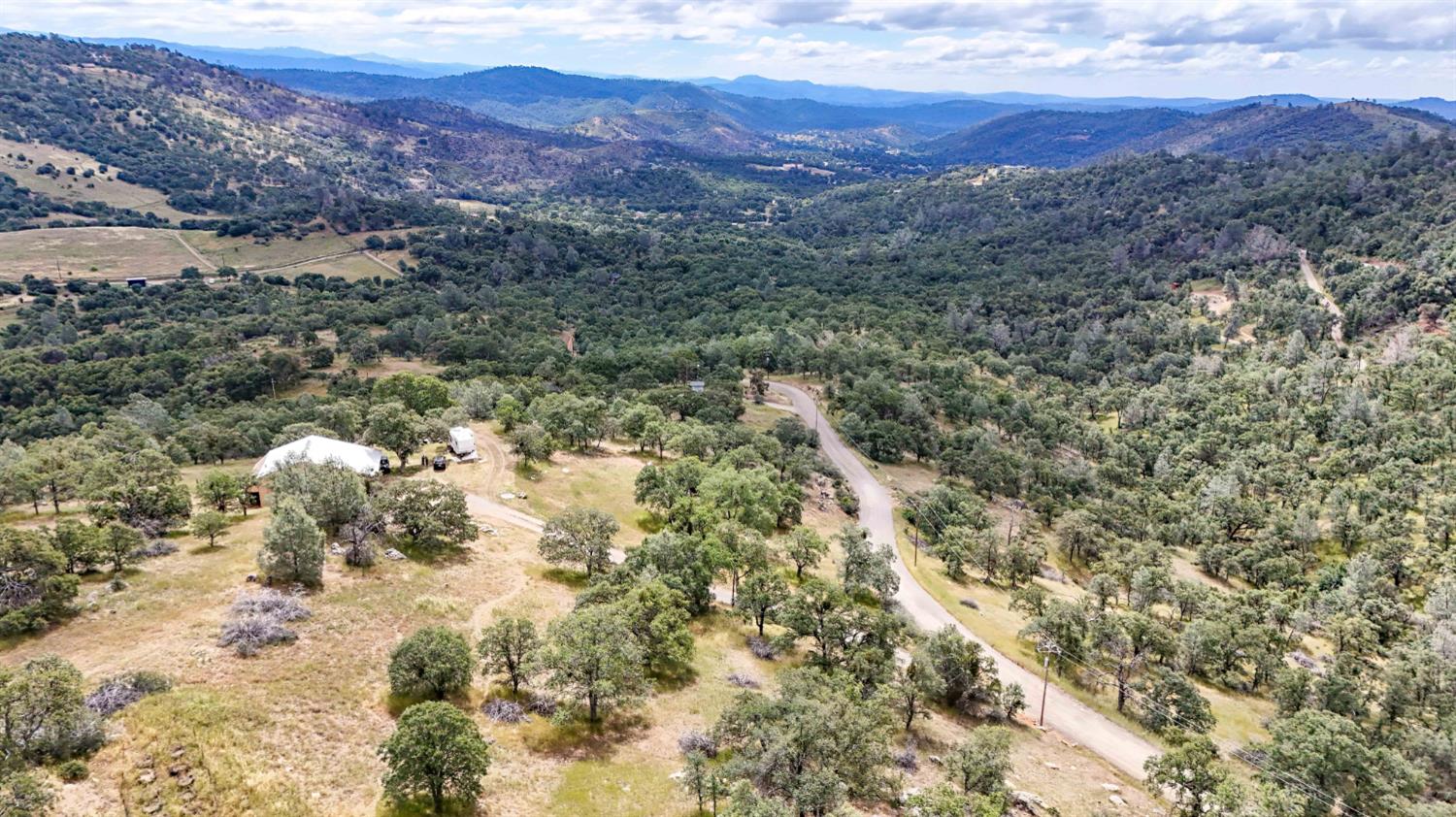 5616 Gold Creek Ln, Mariposa, CA 95338