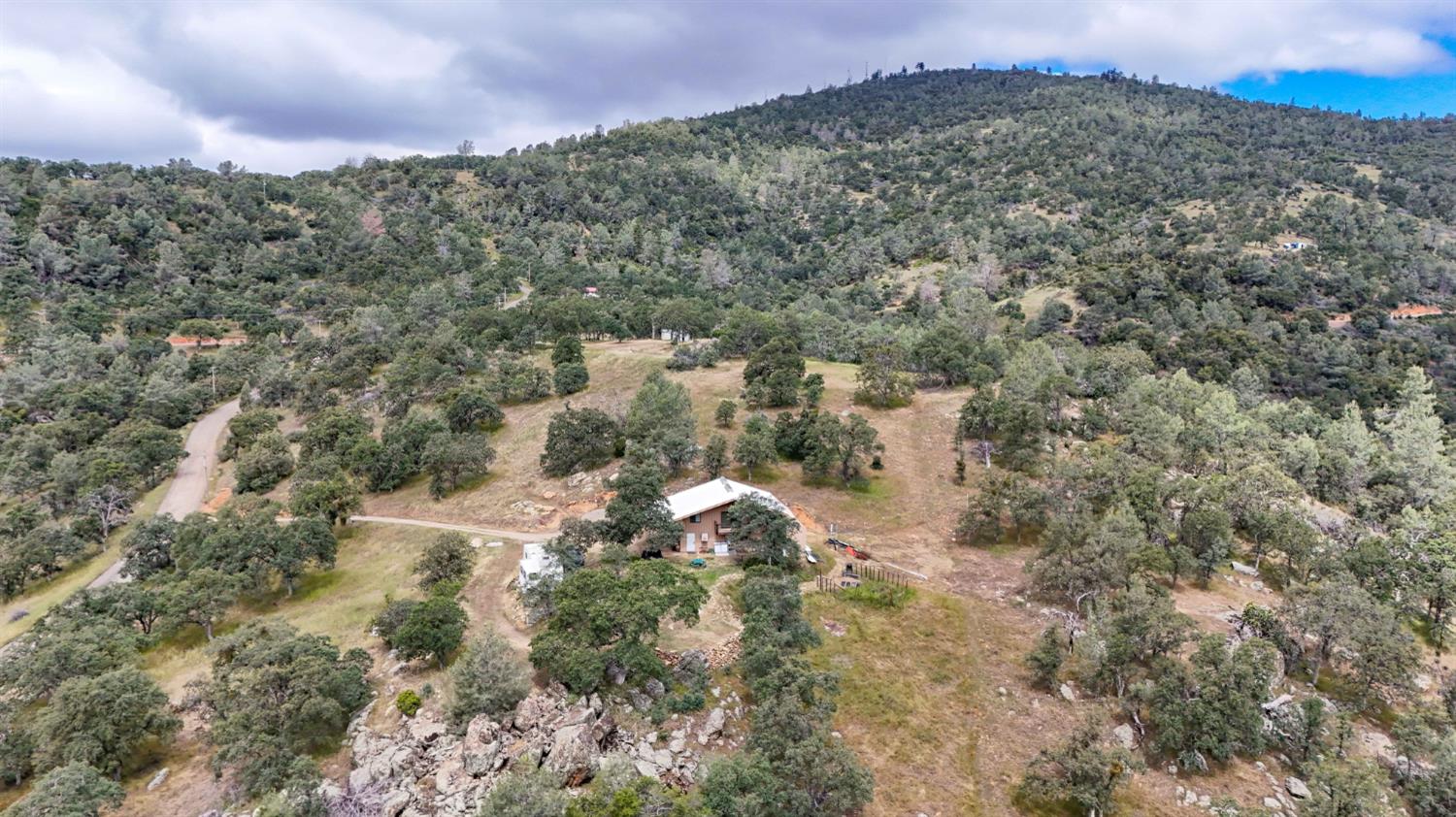 5616 Gold Creek Ln, Mariposa, CA 95338