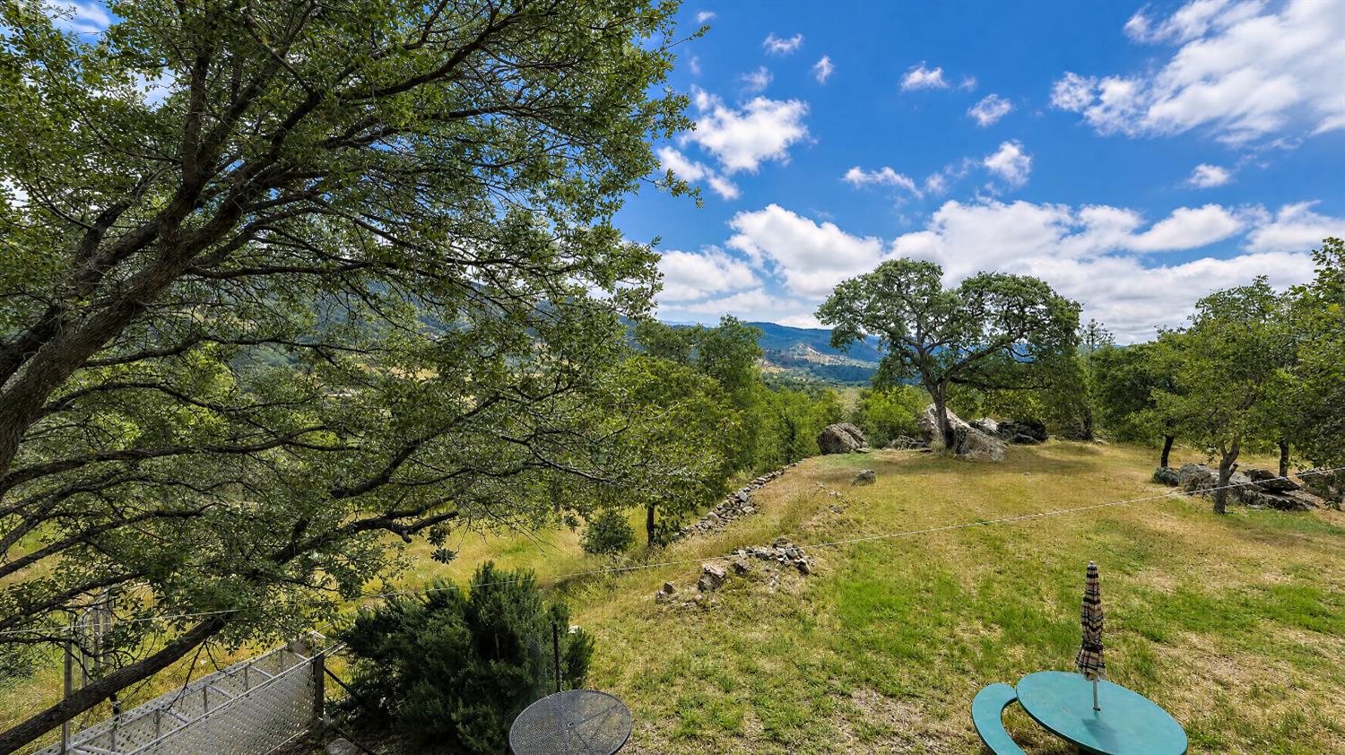 5616 Gold Creek Ln, Mariposa, CA 95338
