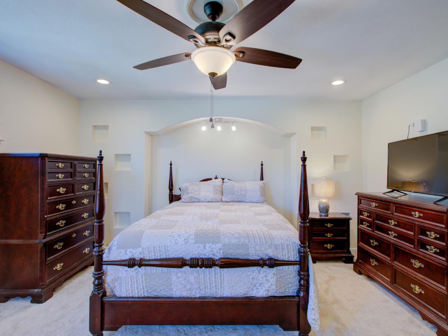 3151 Andre Ln, Turlock, CA 95382