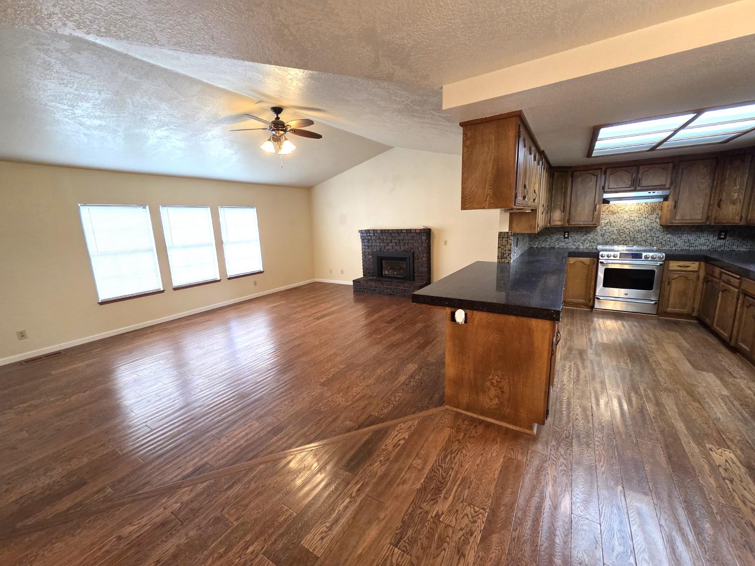 731 Nancy Dr, Ripon, CA 95366