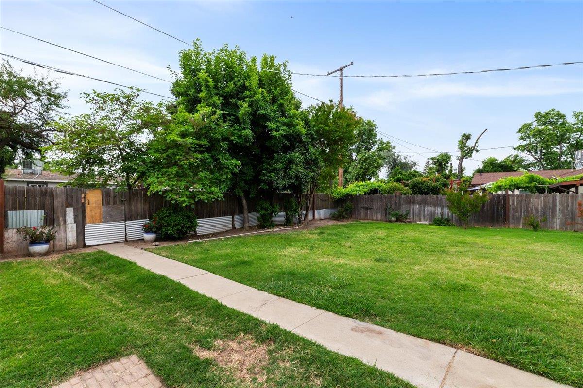 512 Catalina Way, Modesto, CA 95350
