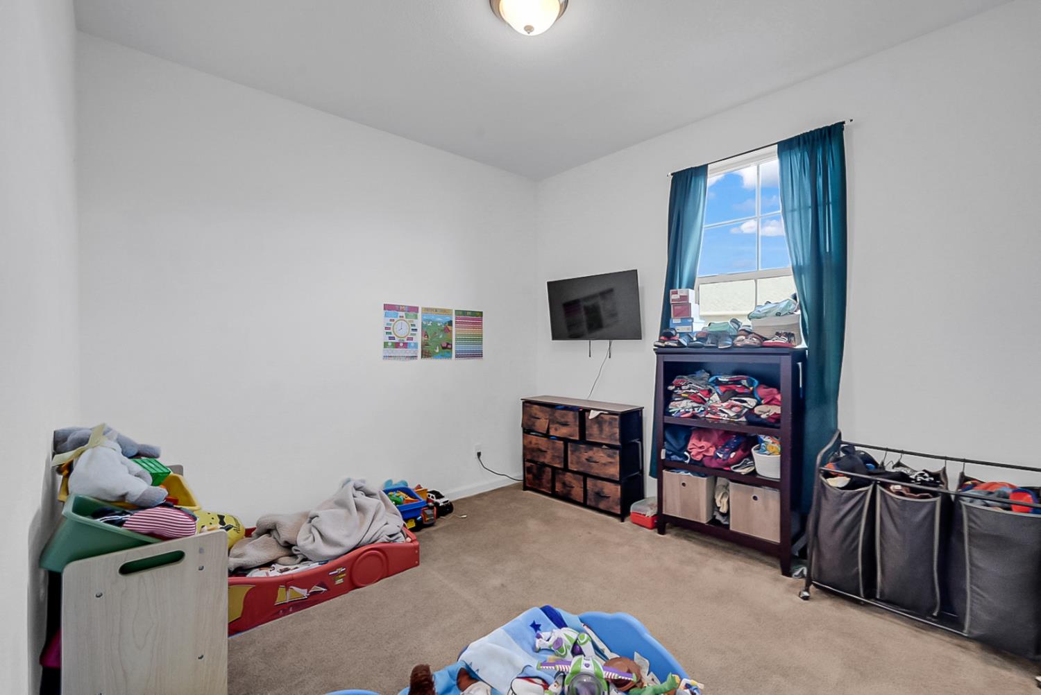 168 Lucca Dr, Newman, CA 95360