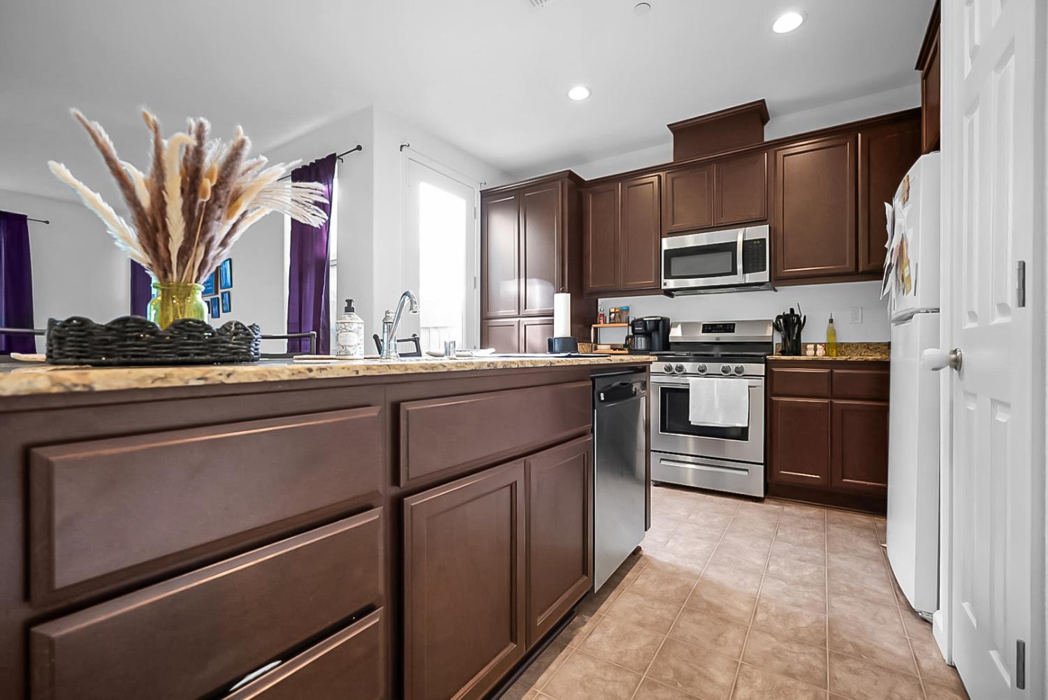 168 Lucca Dr, Newman, CA 95360