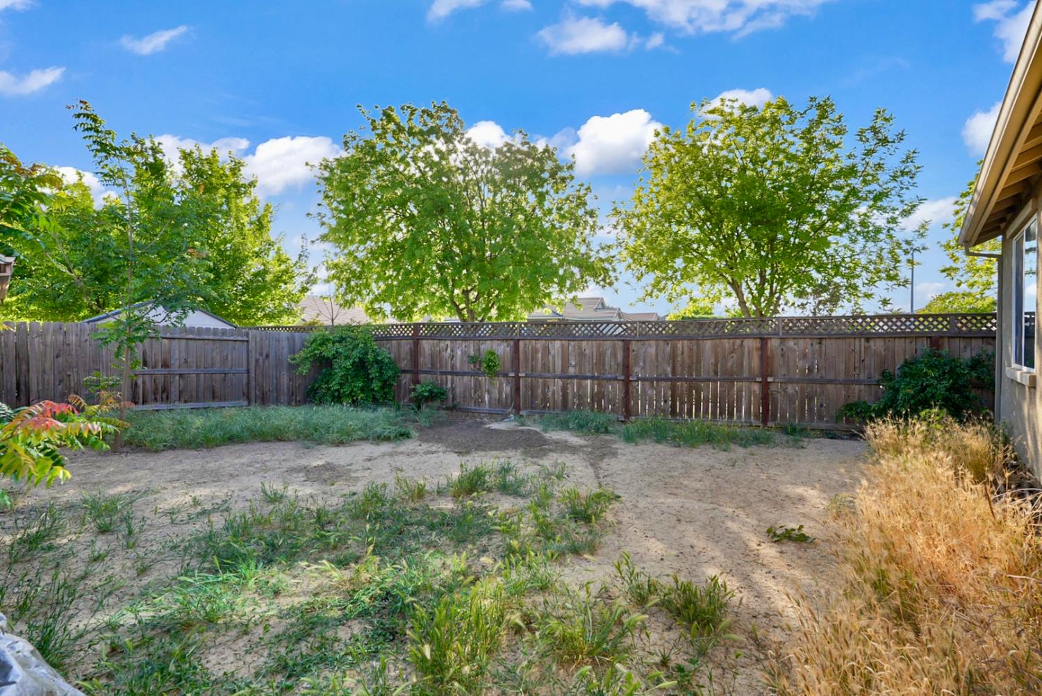 168 Lucca Dr, Newman, CA 95360