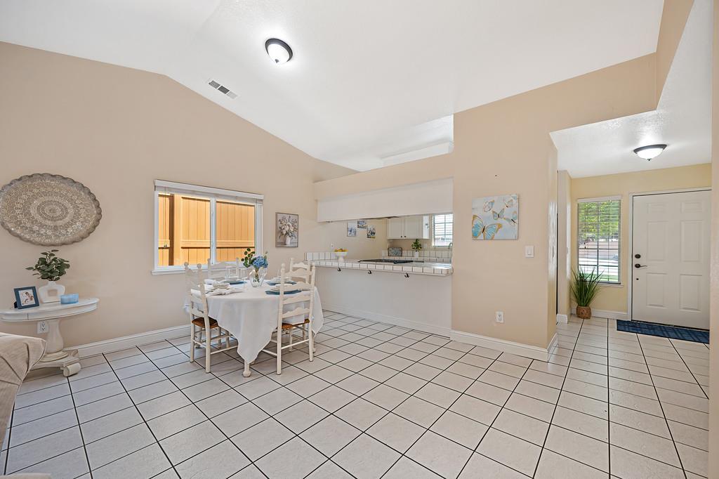 1578 E J, Oakdale, CA 95361