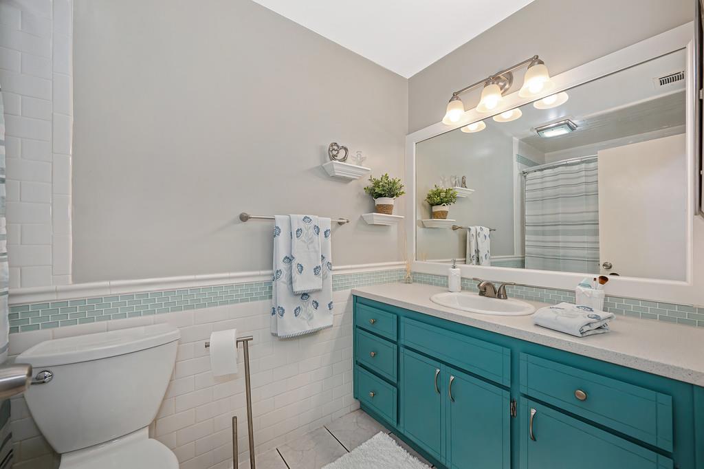1578 E J, Oakdale, CA 95361