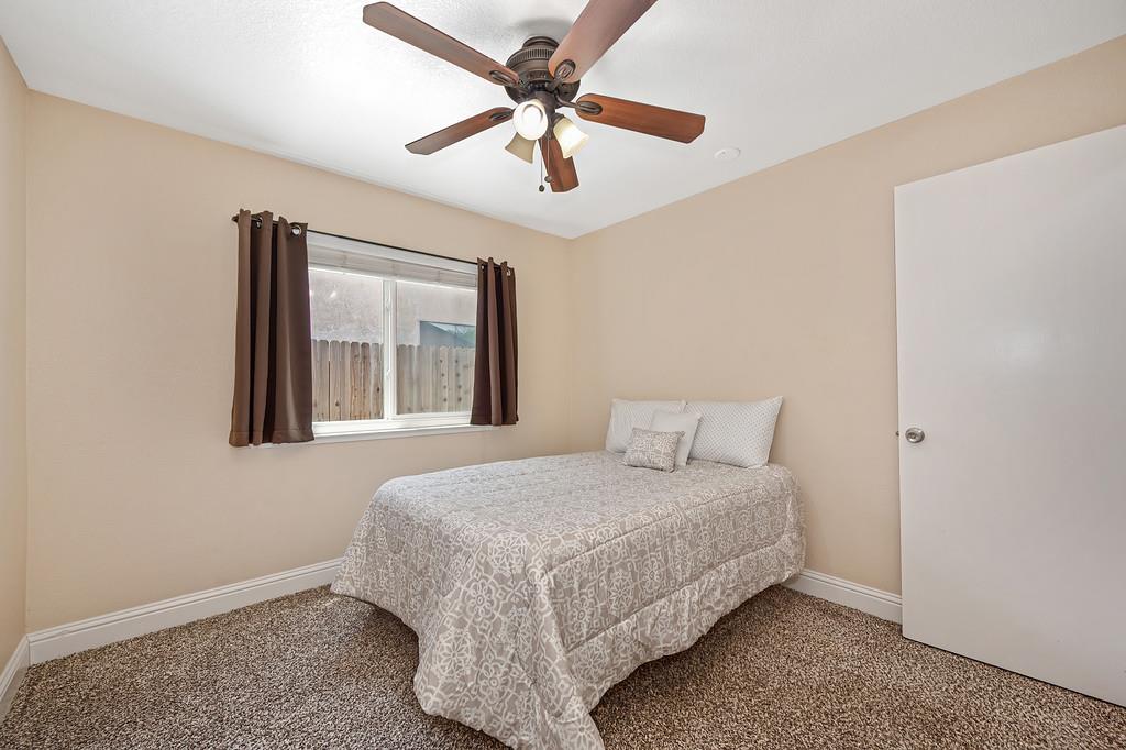 1578 E J, Oakdale, CA 95361
