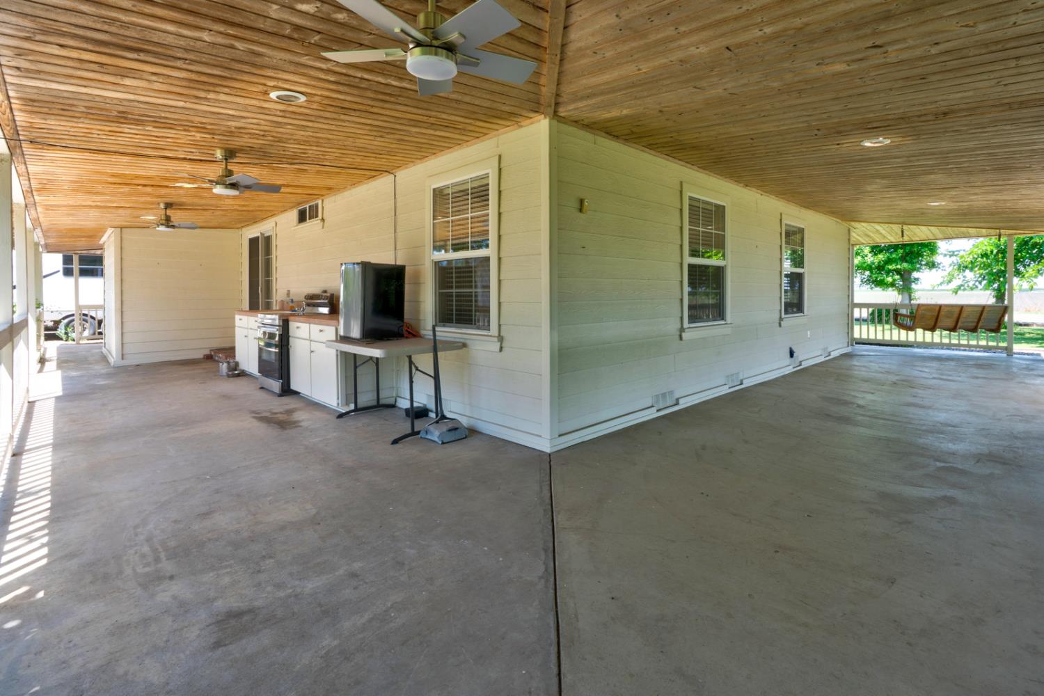 44671 Hobart Rd, Dos Palos, CA 93620