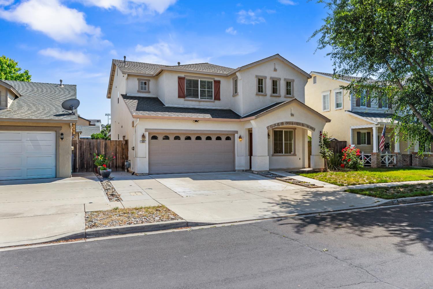 242 Greenhouse Way, Turlock, CA 95382