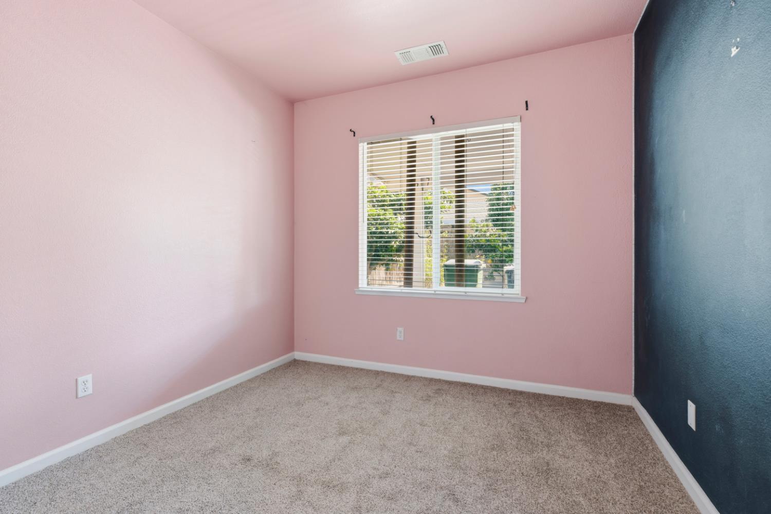 242 Greenhouse Way, Turlock, CA 95382
