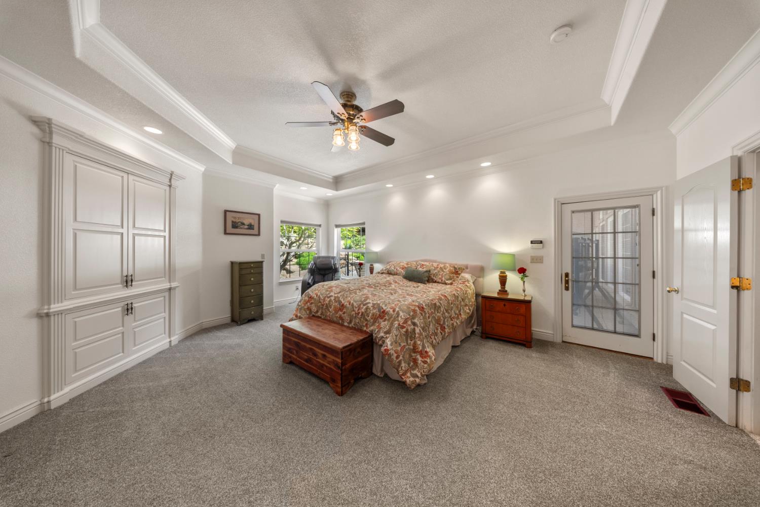 11318 Scarlet Oak Dr, Oakdale, CA 95361