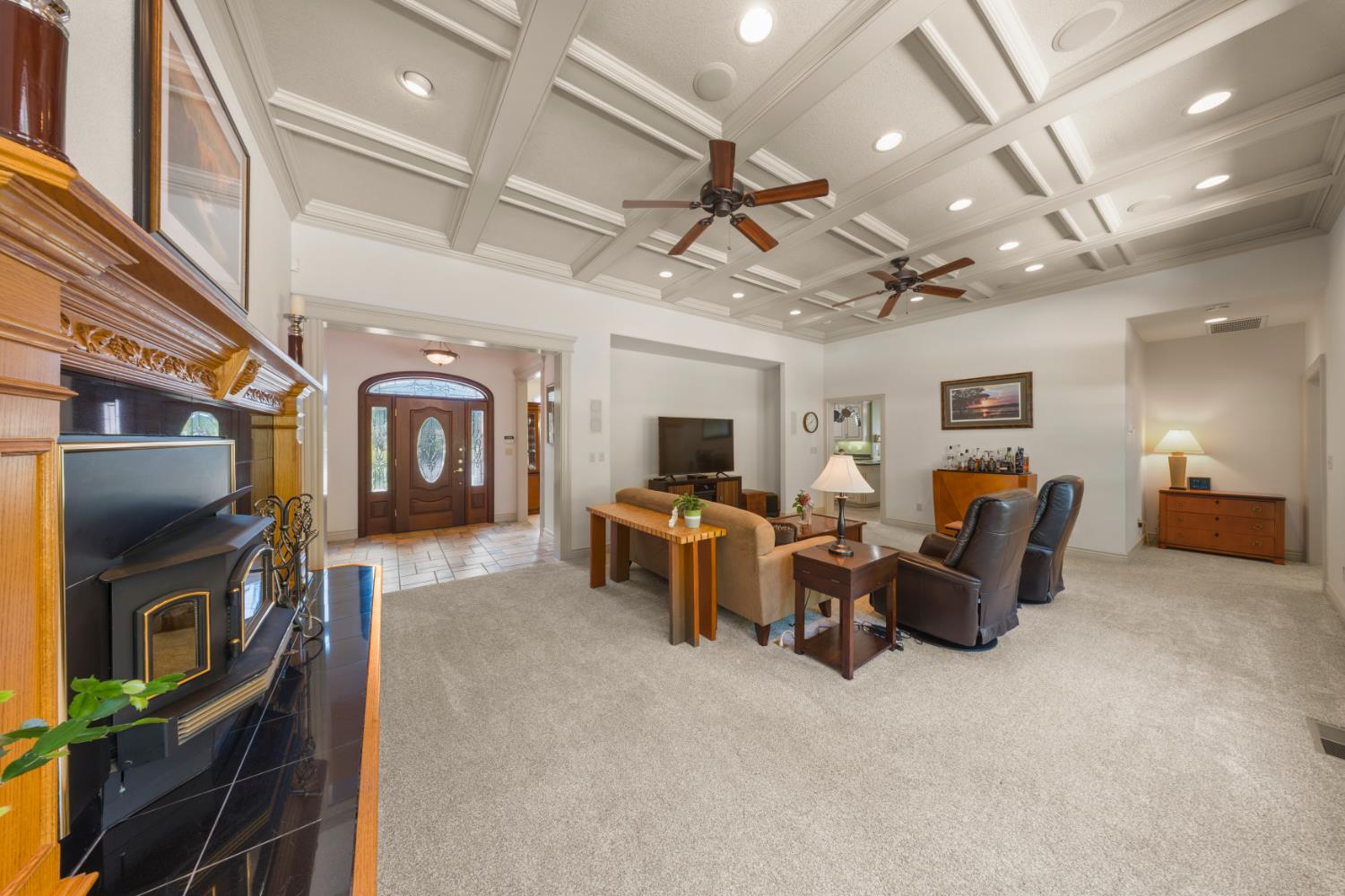11318 Scarlet Oak Dr, Oakdale, CA 95361