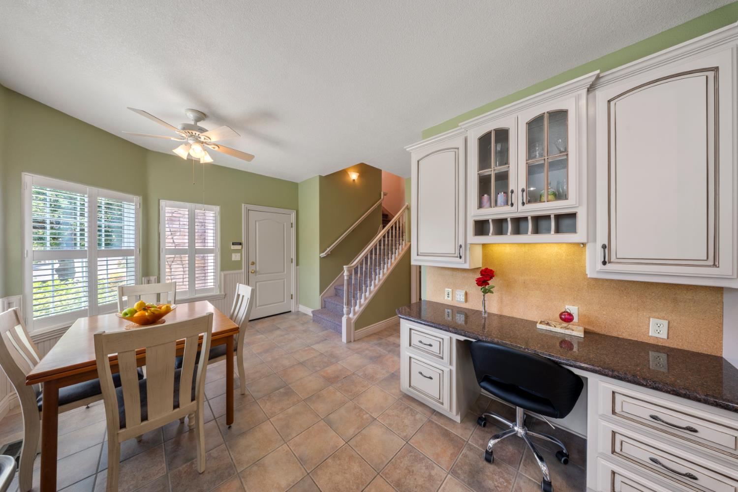 11318 Scarlet Oak Dr, Oakdale, CA 95361