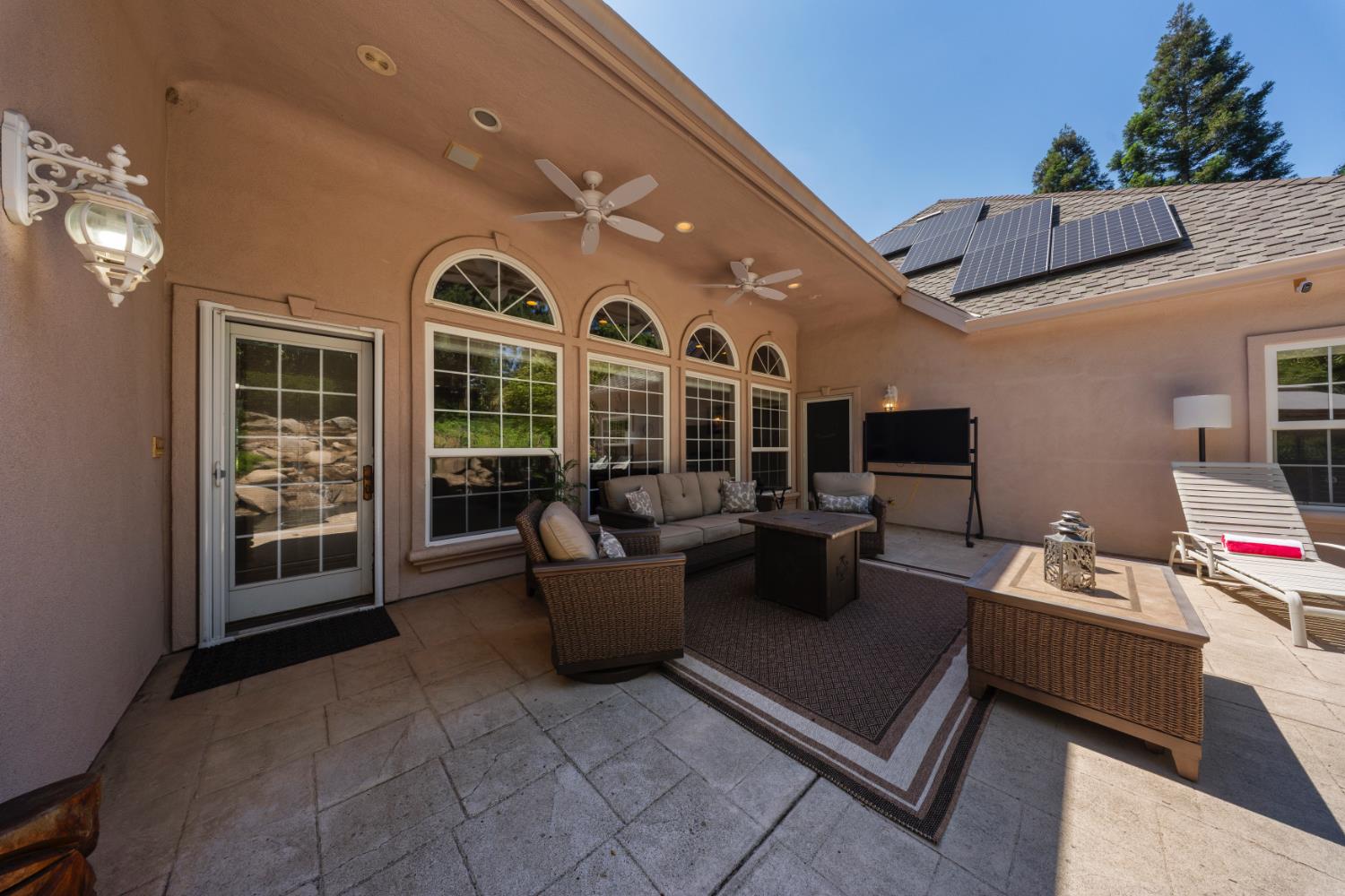 11318 Scarlet Oak Dr, Oakdale, CA 95361