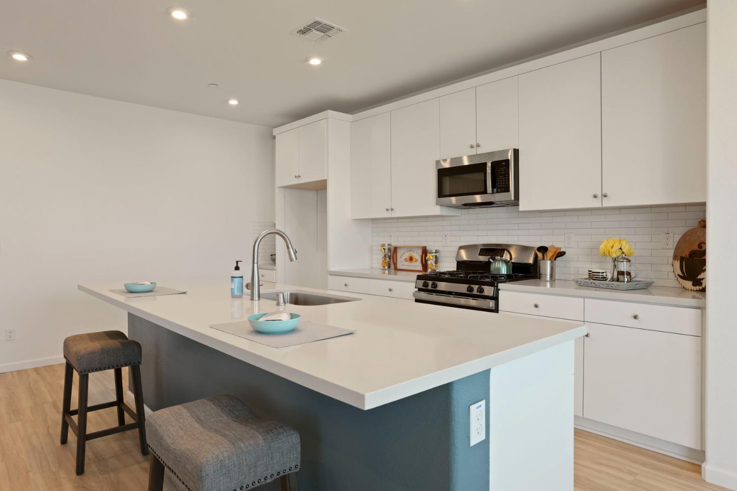 2008 Anders Ave, Manteca, CA 95337