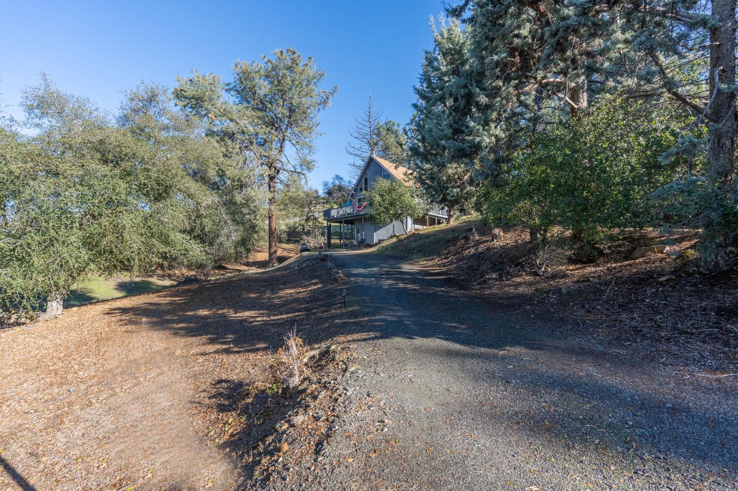 2423 Quail Hill Rd, Copperopolis, CA 95228