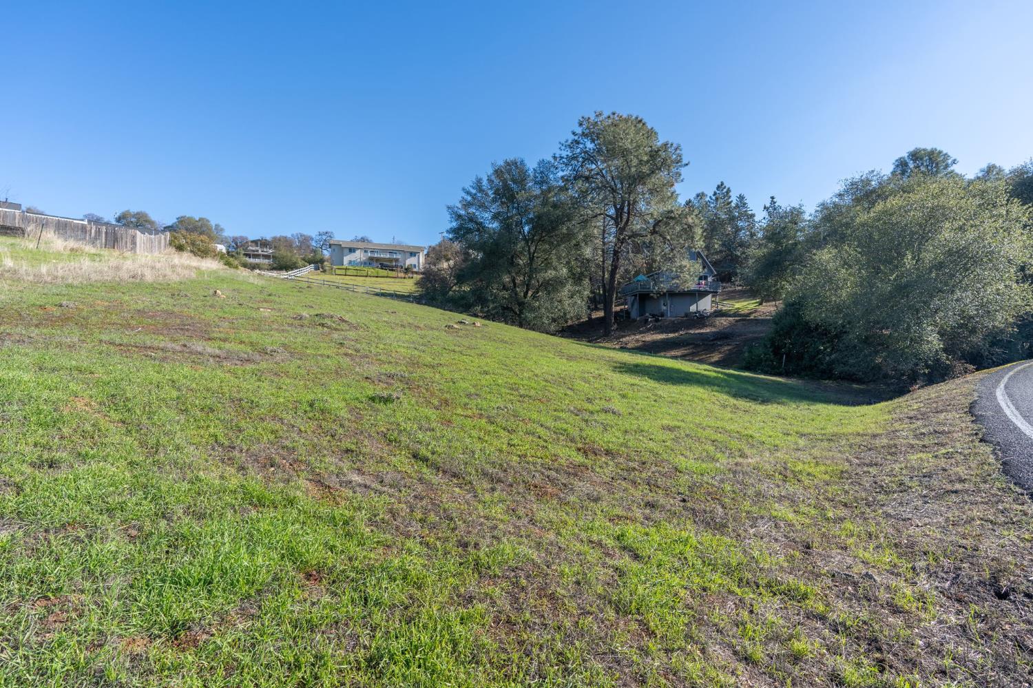 2423 Quail Hill Rd, Copperopolis, CA 95228
