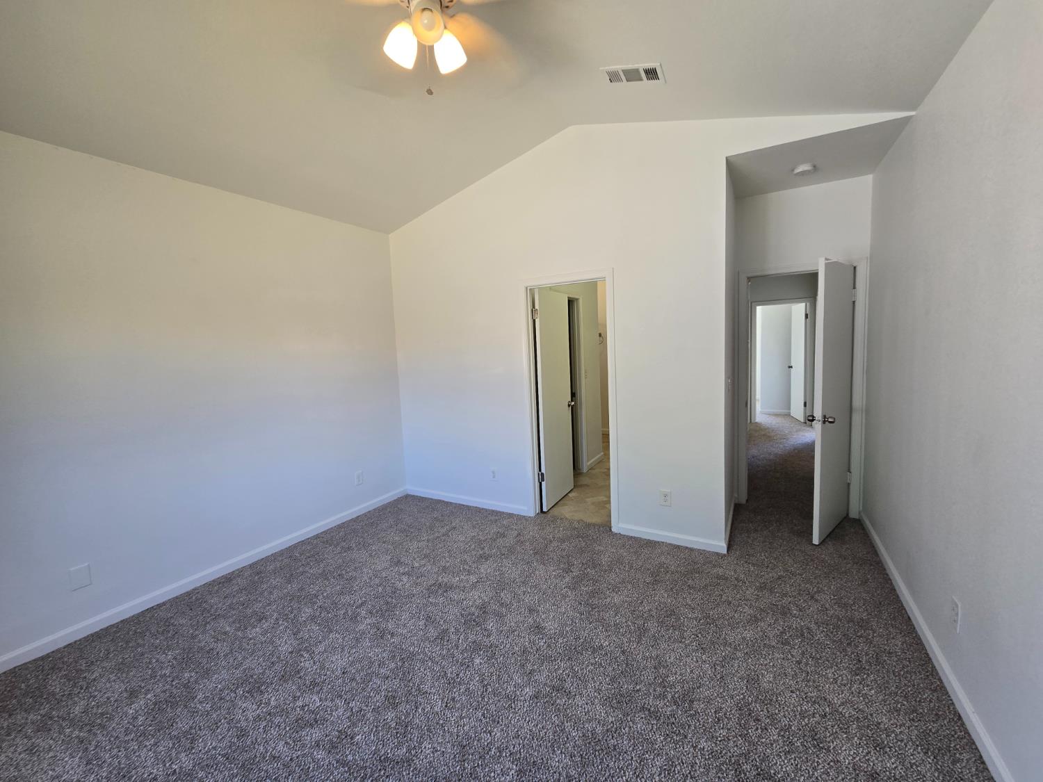 863 El Monte Ct, Los Banos, CA 93635