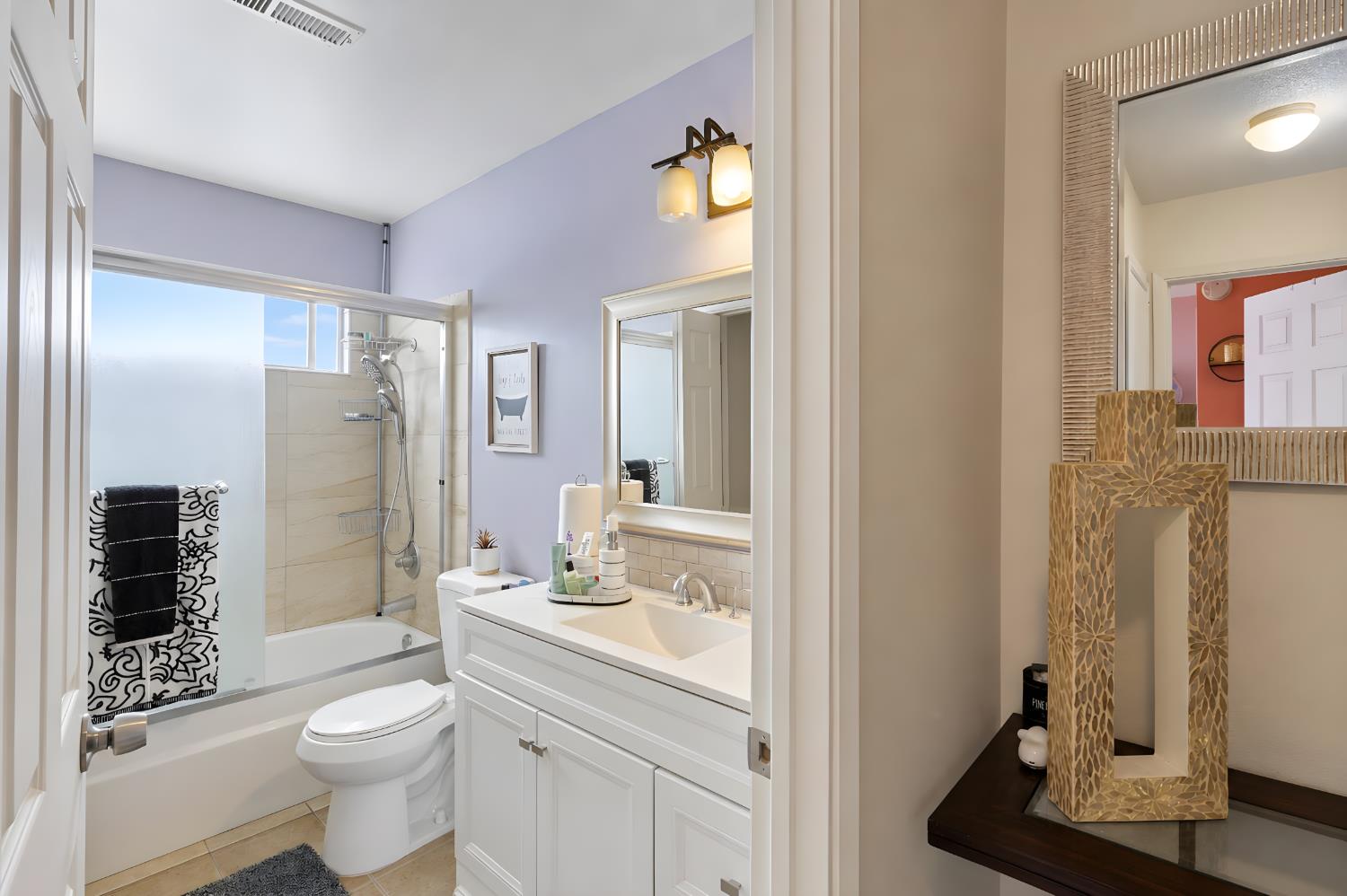 1670 W North Bear Creek Dr, Merced, CA 95348