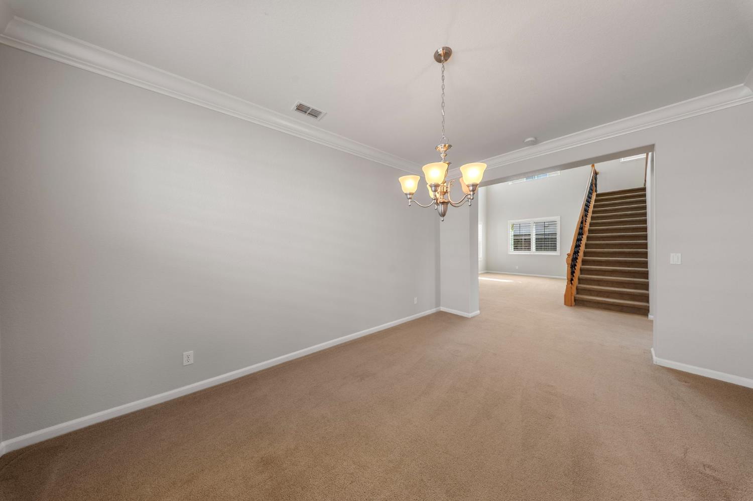 20761 Fairway Dr, Patterson, CA 95363