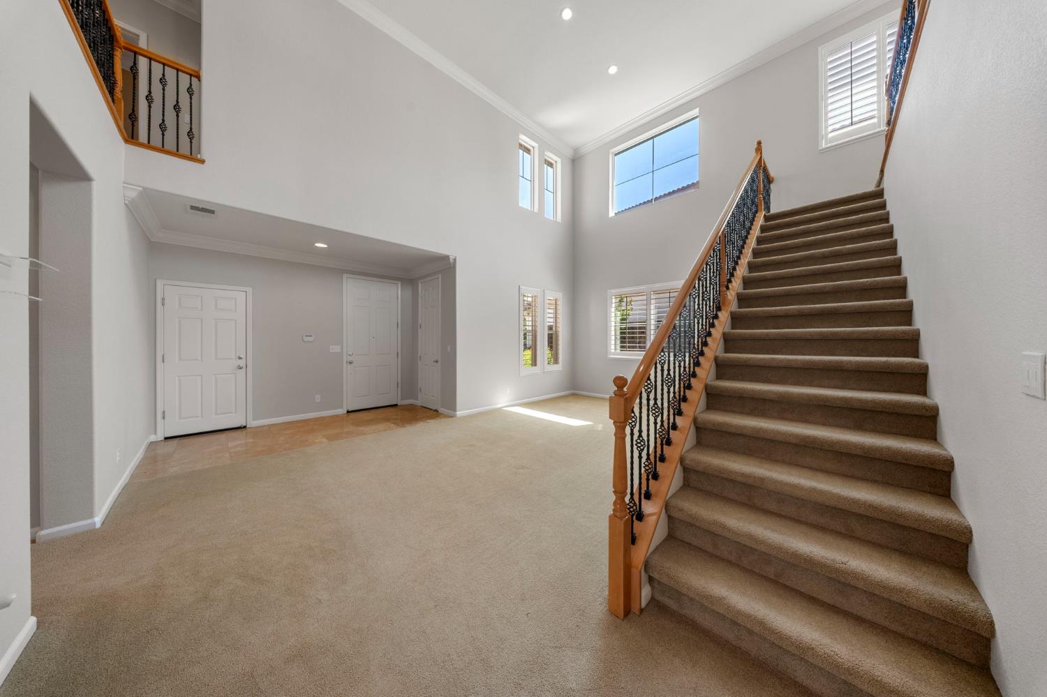 20761 Fairway Dr, Patterson, CA 95363